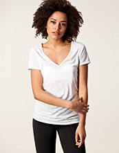Under Armour UA Achieve Burnout T