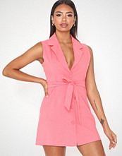 Glamorous Sleeveless Knot Dress