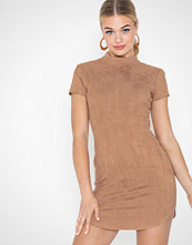 Ax Paris Long Sleeve Lace Skater D Fashionstreet.no Ax Paris Long Sleeve Lace Skater D