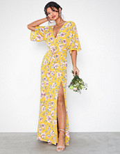 NLY Eve Tie Front Kimono Gown
