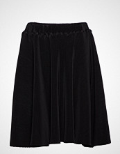 Whyred Jolina Plisse Solid Knelangt Skjørt Svart WHYRED