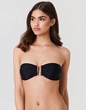 NA-KD Swimwear Metal Detail Bandeau Bikini svart