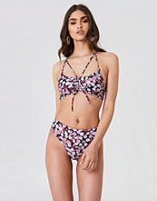 NA-KD Swimwear High Waist Bikini Panty svart