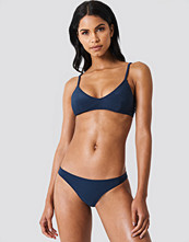 NA-KD Swimwear Structured Bikini Panty blå