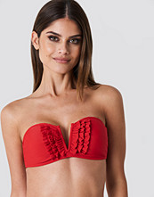 NA-KD Swimwear Frill Deep V Bandeau Bikini röd