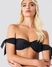 NA-KD Swimwear Tied Sleeve Bandeau Top svart