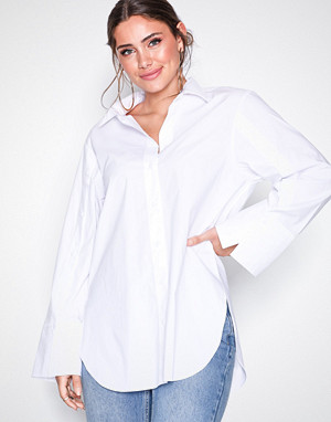 By Malene Birger skjorte, Pure White Nadeonso By Malene Birger skjorte, Pure White Nadeonso