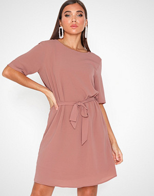 Jacqueline de Yong kjole, Jdyamanda 2/4 Belt Dress Wvn Noos Jacqueline de Yong kjole, Jdyamanda 2/4 Belt Dress Wvn Noos