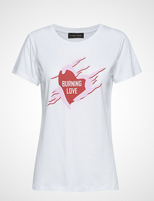 Storm & Marie T-skjorte, Burning-Tee T-shirts & Tops Short-sleeved Hvit STORM & MARIE Storm & Marie T-skjorte, Burning-Tee T-shirts & Tops Short-sleeved Hvit STORM & MARIE