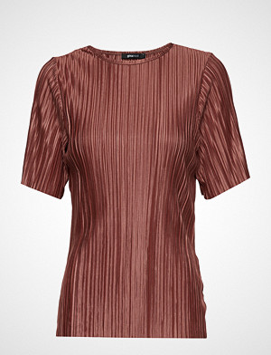 Gina Tricot bluse, Lydia Pleated Top Bluse Kortermet Rød GINA TRICOT Gina Tricot bluse, Lydia Pleated Top Bluse Kortermet Rød GINA TRICOT