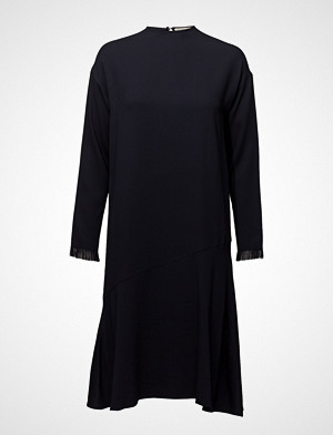 ÁERON kjole, Back Pocket 20s Dress Knelang Kjole Blå ÁERON ÁERON kjole, Back Pocket 20s Dress Knelang Kjole Blå ÁERON
