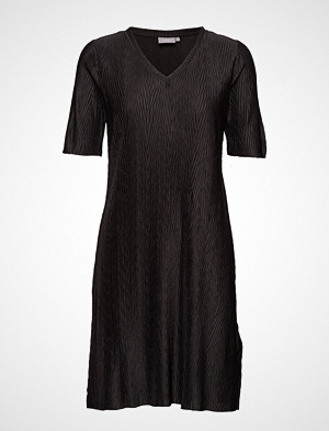 B.Young kjole, Bytrisha Dress - Knelang Kjole Svart B.YOUNG B.Young kjole, Bytrisha Dress - Knelang Kjole Svart B.YOUNG