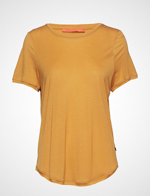 Coster Copenhagen T-skjorte, T-Shirt W. Short Sleeve T-shirts & Tops Short-sleeved Gul COSTER COPENHAGEN Coster Copenhagen T-skjorte, T-Shirt W. Short Sleeve T-shirts & Tops Short-sleeved Gul COSTER COPENHAGEN