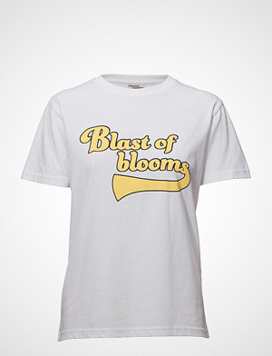 Baum Und Pferdgarten T-skjorte, Jolee T-shirts & Tops Short-sleeved Hvit BAUM UND PFERDGARTEN Baum Und Pferdgarten T-skjorte, Jolee T-shirts & Tops Short-sleeved Hvit BAUM UND PFERDGARTEN
