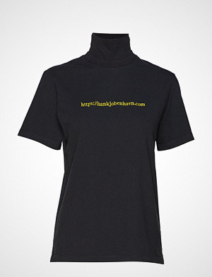 HAN Kjøbenhavn T-skjorte, Collar Tee T-shirts & Tops Short-sleeved Svart HAN KJØBENHAVN HAN Kjøbenhavn T-skjorte, Collar Tee T-shirts & Tops Short-sleeved Svart HAN KJØBENHAVN