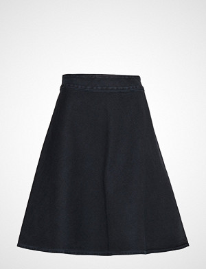 Mads Nørgaard skjørt, Blue Black Stelly C Knelangt Skjørt Svart MADS NØRGAARD Mads Nørgaard skjørt, Blue Black Stelly C Knelangt Skjørt Svart MADS NØRGAARD
