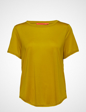 Coster Copenhagen T-skjorte, T-Shirt W. Short Sleeve T-shirts & Tops Short-sleeved Gul COSTER COPENHAGEN Coster Copenhagen T-skjorte, T-Shirt W. Short Sleeve T-shirts & Tops Short-sleeved Gul COSTER COPENHAGEN