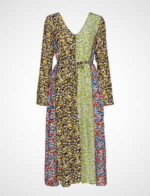Stine Goya kjole, Maca, 629 Meadow Silk Maxikjole Festkjole Multi/mønstret STINE GOYA Stine Goya kjole, Maca, 629 Meadow Silk Maxikjole Festkjole Multi/mønstret STINE GOYA