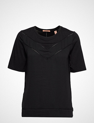 Scotch & Soda T-skjorte, Woven And Jersey Mixed Tee With Ladder Tapes T-shirts & Tops Short-sleeved Svart SCOTCH & SODA Scotch & Soda T-skjorte, Woven And Jersey Mixed Tee With Ladder Tapes T-shirts & Tops Short-sleeved Svart SCOTCH & SODA