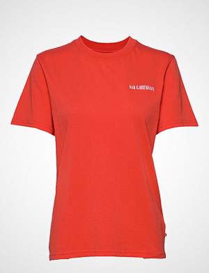 HAN Kjøbenhavn T-skjorte, Casual Tee T-shirts & Tops Short-sleeved Rød HAN KJØBENHAVN HAN Kjøbenhavn T-skjorte, Casual Tee T-shirts & Tops Short-sleeved Rød HAN KJØBENHAVN