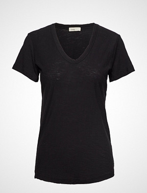 Levete Room T-skjorte, Lr-Any T-shirts & Tops Short-sleeved Svart LEVETE ROOM Levete Room T-skjorte, Lr-Any T-shirts & Tops Short-sleeved Svart LEVETE ROOM