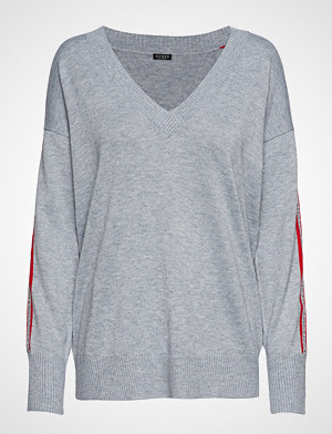 GUESS Jeans genser, Ls Vn Julie Sweater Strikket Genser Grå GUESS JEANS GUESS Jeans genser, Ls Vn Julie Sweater Strikket Genser Grå GUESS JEANS