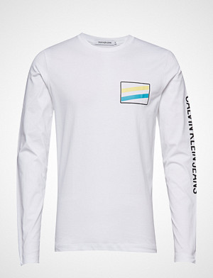 Calvin Klein T-skjorte, Modernist Chest Logo T-shirts Long-sleeved Hvit CALVIN KLEIN JEANS Calvin Klein T-skjorte, Modernist Chest Logo T-shirts Long-sleeved Hvit CALVIN KLEIN JEANS