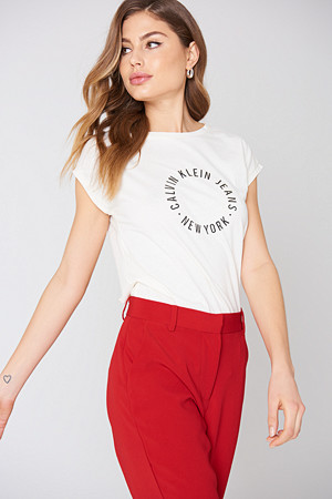 Calvin Klein T-skjorte, Tika Crew Neck T-Shirt Calvin Klein T-skjorte, Tika Crew Neck T-Shirt
