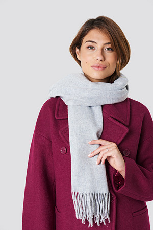 NA-KD Accessories skjerf, Wool Blend Scarf grå NA-KD Accessories skjerf, Wool Blend Scarf grå