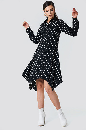 NA-KD kjole, Asymmetric Midi Shirt Dress svart multicolor NA-KD kjole, Asymmetric Midi Shirt Dress svart multicolor