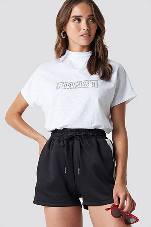 NA-KD Trend T-skjorte, Fmnst Cap Sleeve Top vit NA-KD Trend T-skjorte, Fmnst Cap Sleeve Top vit
